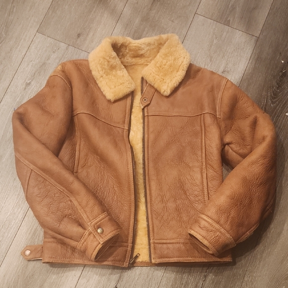 Leather Woman  Tan Shearling Jacket - Picture 1 of 6